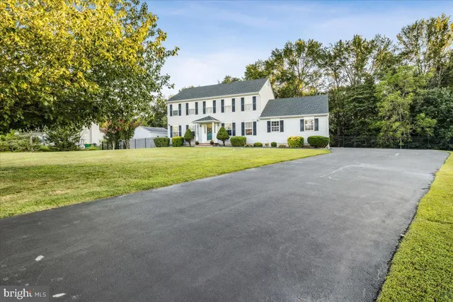 $699,000 | 353 Fieldcrest Drive, New Egypt, NJ 08533