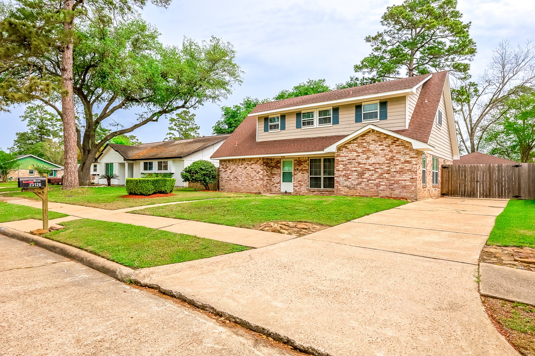 23126 Bayleaf Drive Spring, TX 77373 - Photo 5 of 43 a front view of house with yard