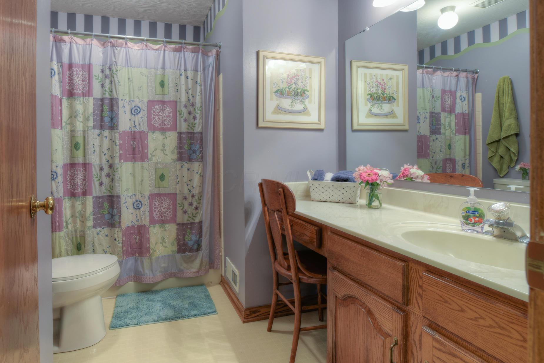 97 Beech Ridge Drive Powell, OH 43065 - Photo 18 of 36 Gallery Image 18