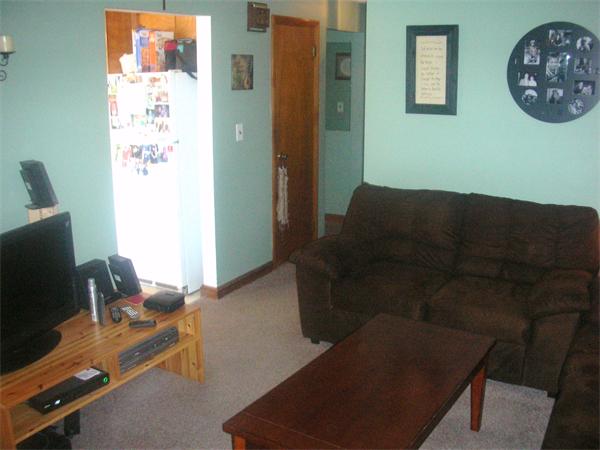 70 East Shore Road Holbrook, MA 02343 - Photo 4 of 17 Gallery Image 4