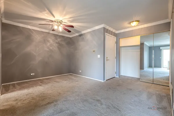 $290,000 | 1107 Woodbury Lane, Unit A2, Wheeling, IL 60090