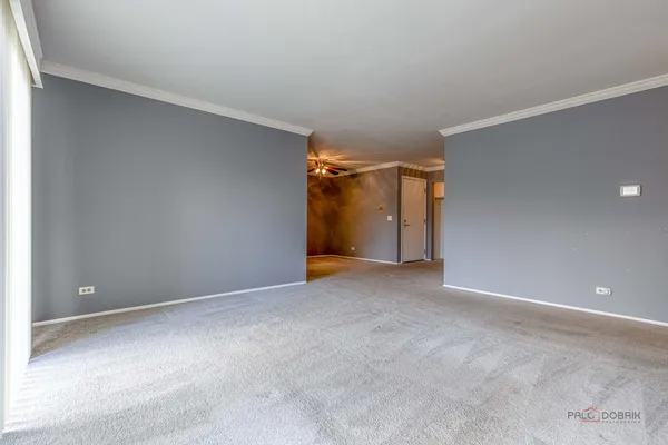 $290,000 | 1107 Woodbury Lane, Unit A2, Wheeling, IL 60090