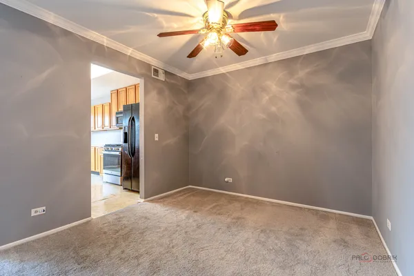 $290,000 | 1107 Woodbury Lane, Unit A2, Wheeling, IL 60090