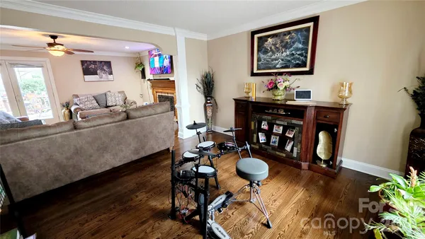 $455,000 | 10001 White Cascade Drive, Charlotte, NC 28269