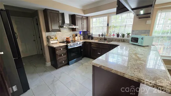 $455,000 | 10001 White Cascade Drive, Charlotte, NC 28269