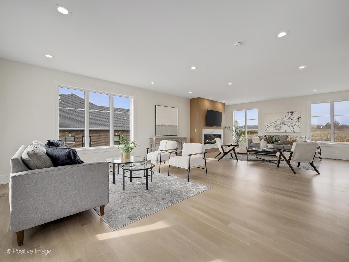 8302 Pleasant View Avenue Willow Springs, IL 60527 - Photo 6 of 45 a living room with furniture and a table