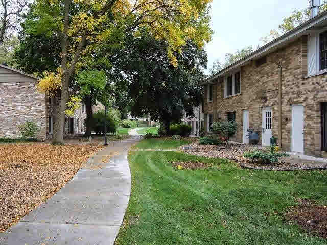 4418 Cedar Lake Road South, Unit 7 Minneapolis, MN 55416 - Photo 17 of 18 Gallery Image 17