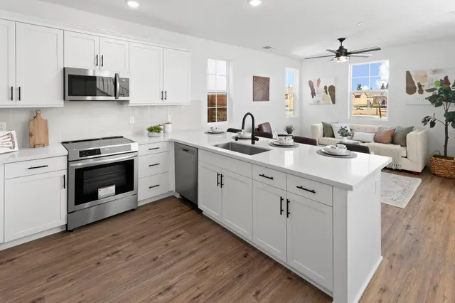 $542,990 | 6449 Ventris Walk, Sacramento, CA 95823