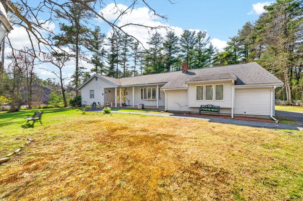 74 Tispaquin Street Middleboro, MA 02346 - Photo 2 of 40