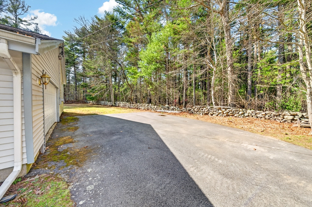 74 Tispaquin Street Middleboro, MA 02346 - Photo 6 of 40