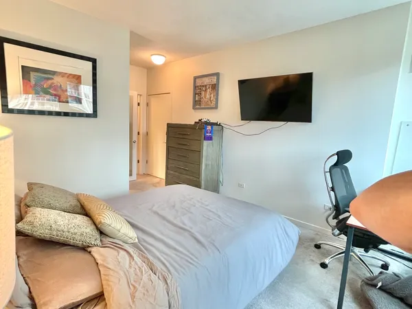 $3,950 | 600 North Kingsbury Street, Unit 1006, Chicago, IL 60654