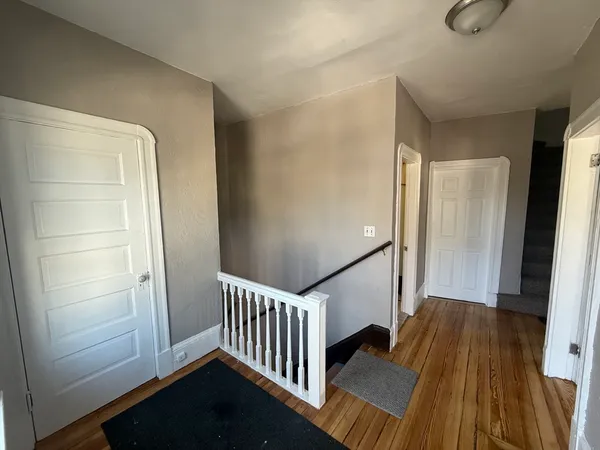 $3,600 | 20 Henry Avenue, Unit 2, Somerville, MA 02144