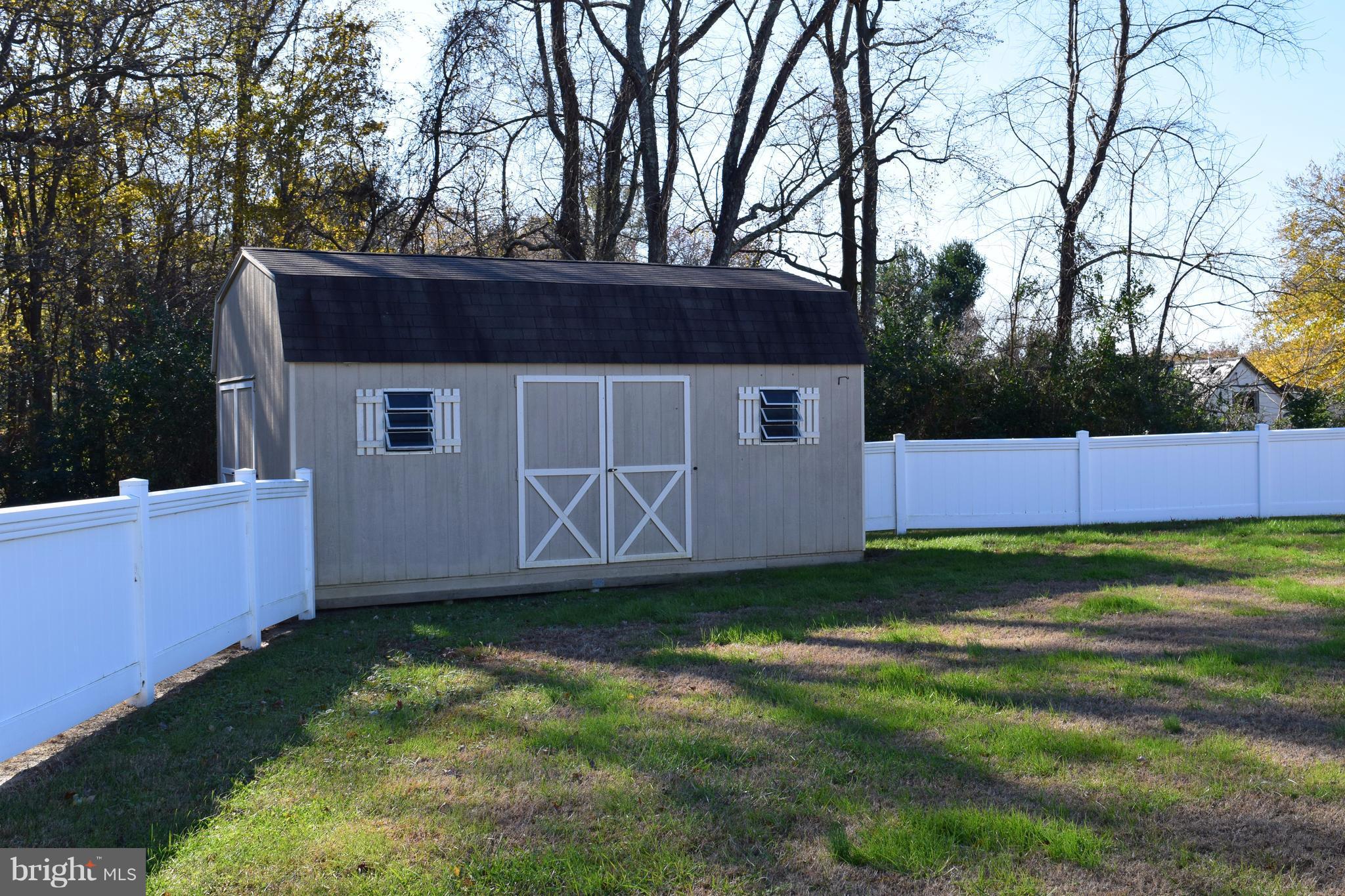 703 Carmichael Road Queenstown, MD 21658 - Photo 26 of 30 Exterior (Rear)