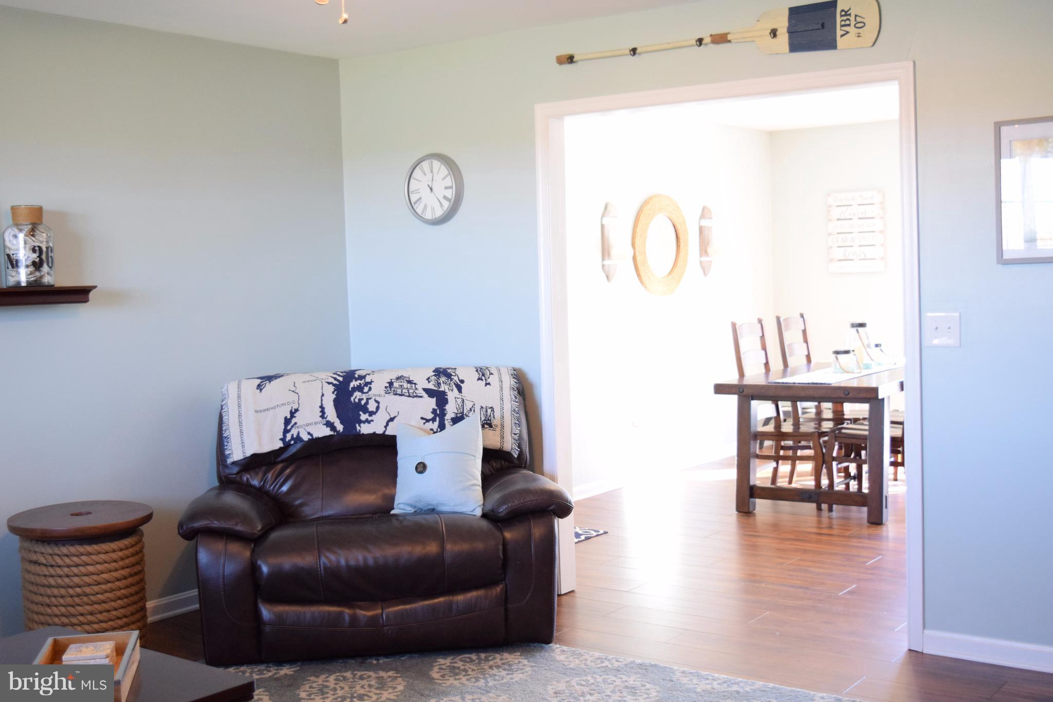 703 Carmichael Road Queenstown, MD 21658 - Photo 7 of 30 Living Room