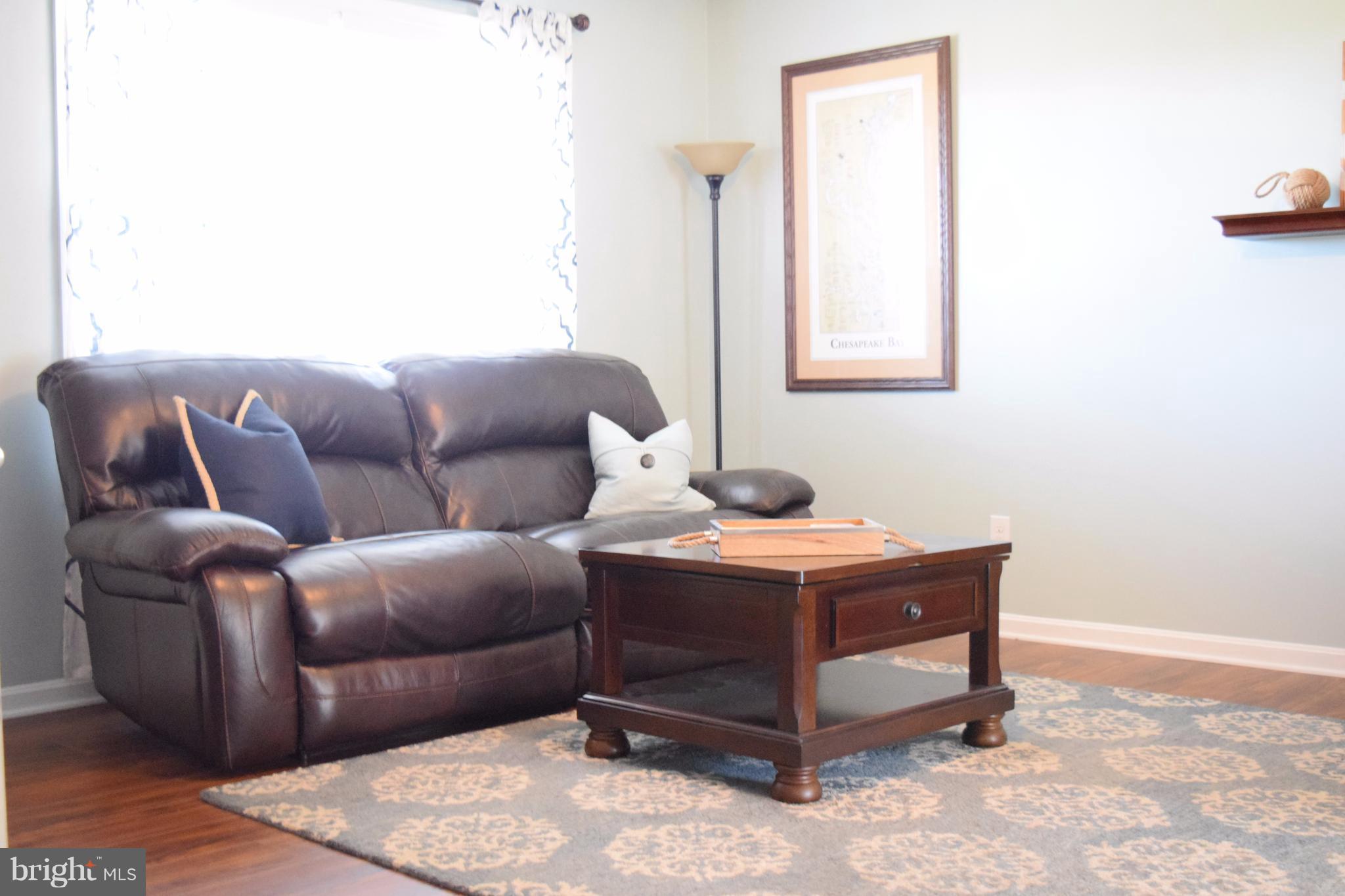 703 Carmichael Road Queenstown, MD 21658 - Photo 9 of 30 Living Room