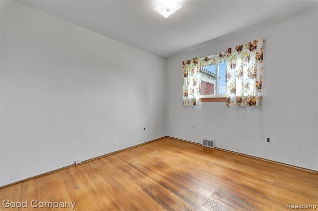 14066 Twelve Mile Road Warren, MI 48088 - Photo 16 of 36 Gallery Image 16