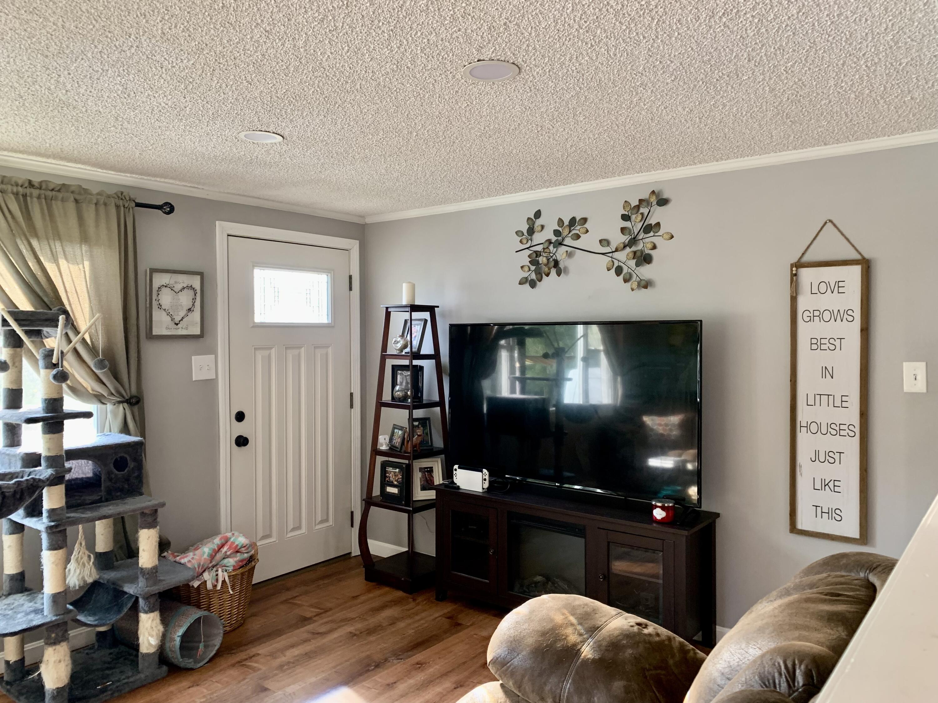 48 Edgecomb Road Lisbon, ME 04252 - Photo 6 of 23 IMG_7776