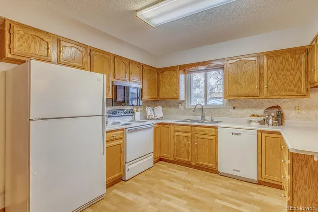 $384,900 | 151 Willmoor Court, Canon City, CO 81212