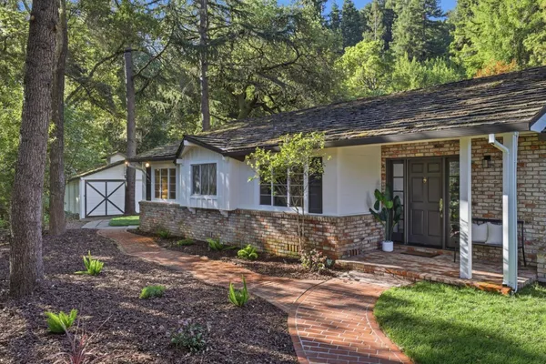 $4,295,000 | 425 Summit Spring Road, Woodside, CA 94062