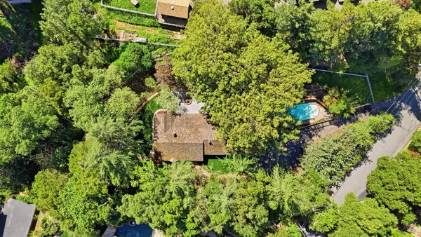 $4,295,000 | 425 Summit Spring Road, Woodside, CA 94062