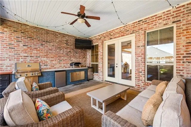 $499,999 | 511 Anderson Court, Alexandria, LA 71303