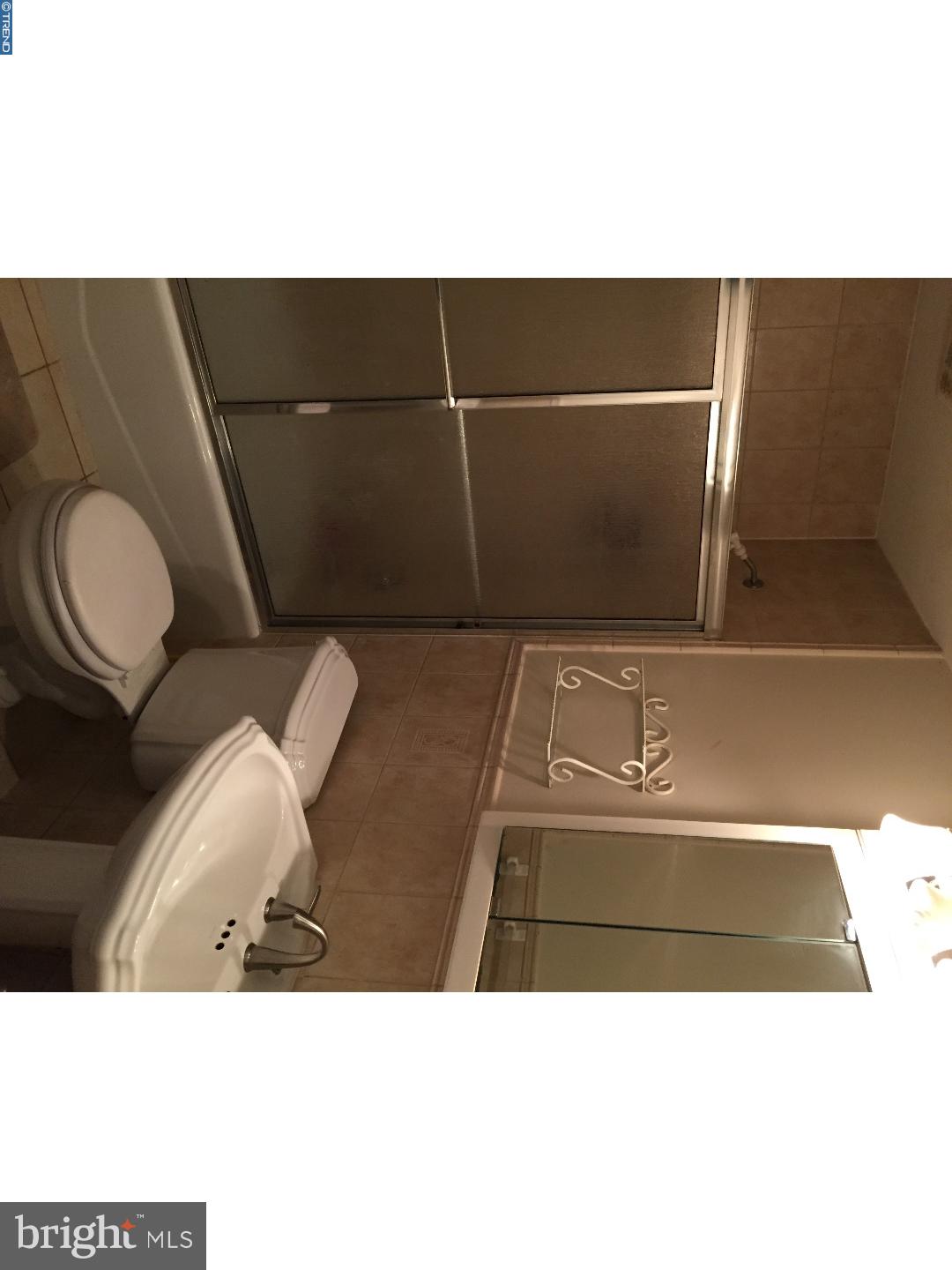 17 Sycamore Road Levittown, PA 19056 - Photo 12 of 16