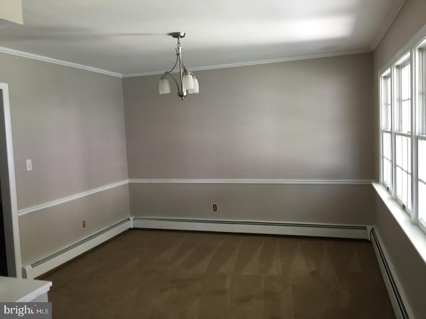 17 Sycamore Road Levittown, PA 19056 - Photo 7 of 16