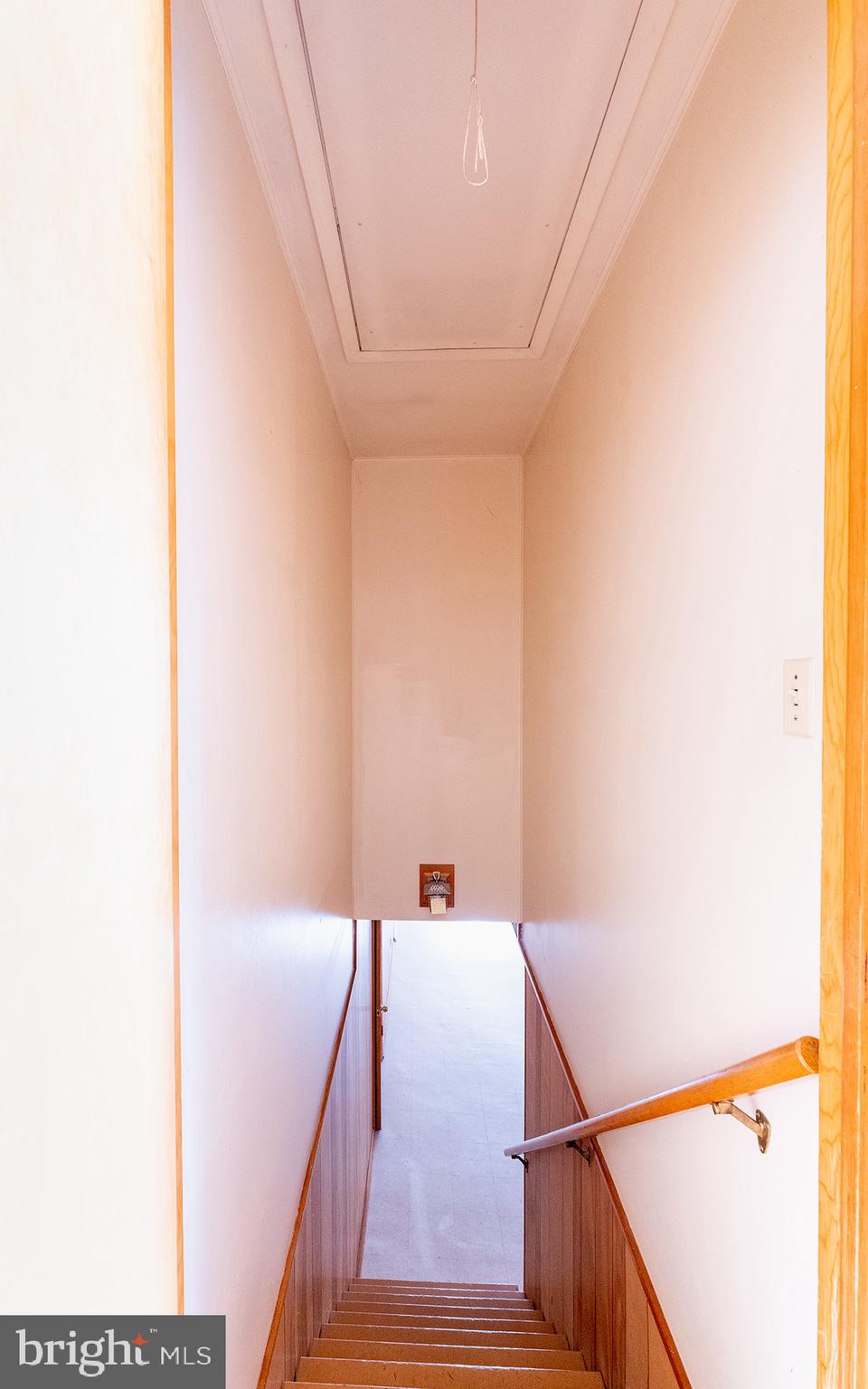 22 Morningside Drive Pennington, NJ 08534 - Photo 17 of 23 Pulldown Attic Staris