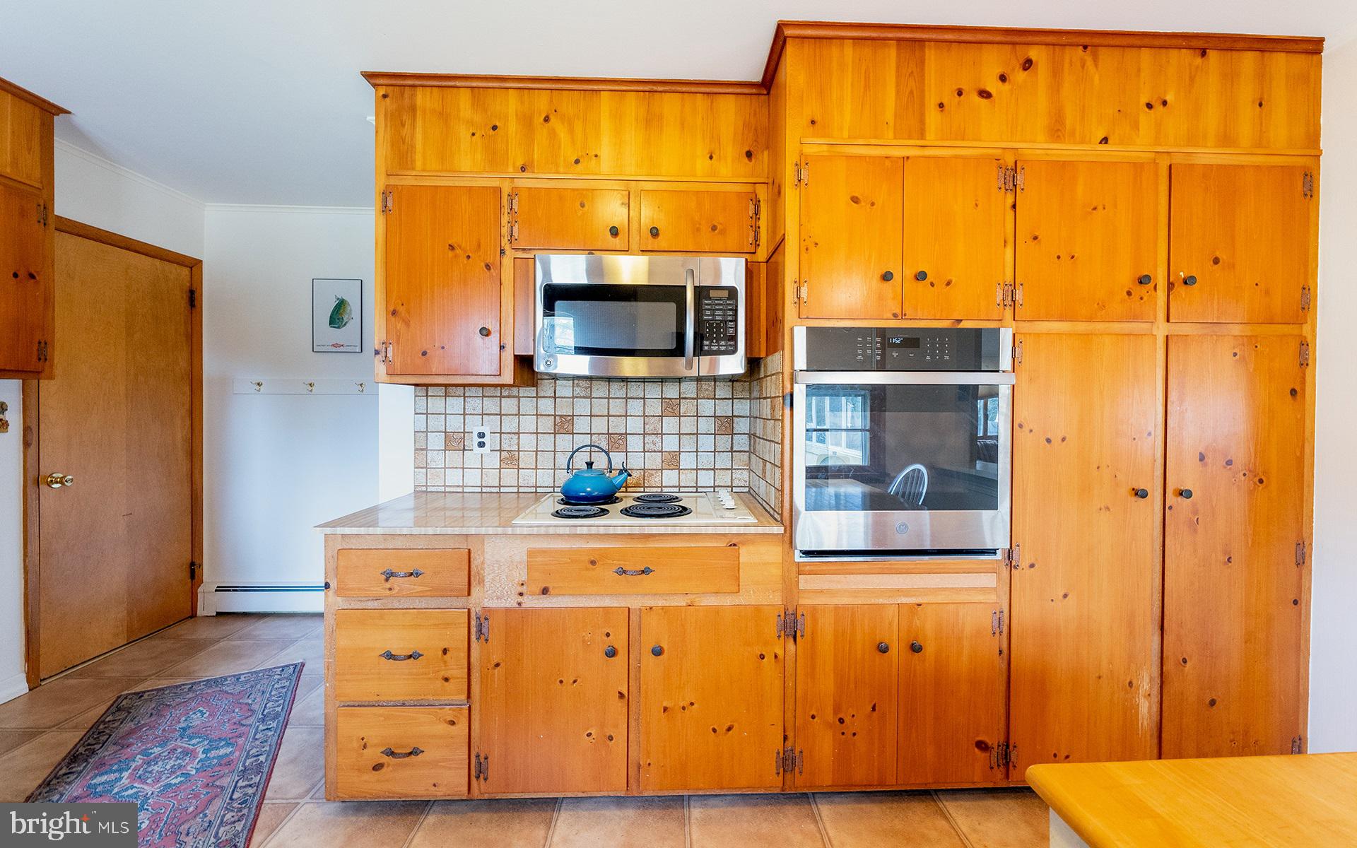 22 Morningside Drive Pennington, NJ 08534 - Photo 7 of 23 Kitchen-Electric Cook Top