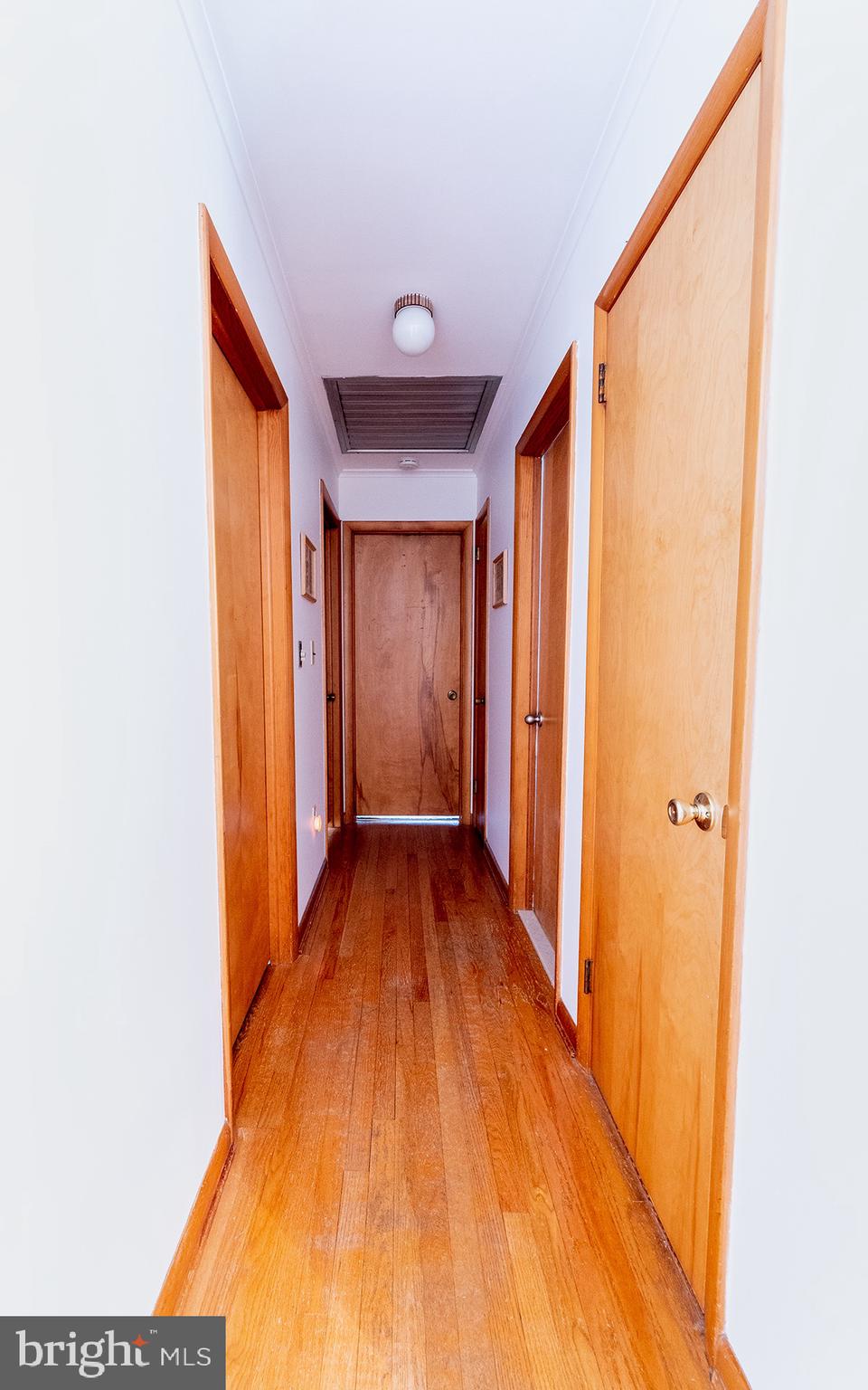 22 Morningside Drive Pennington, NJ 08534 - Photo 8 of 23 Whole House Fan