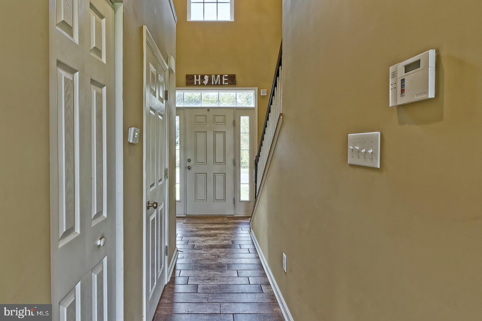 2478 Simonelli Road Vineland, NJ 08361 - Photo 6 of 30 Entryway