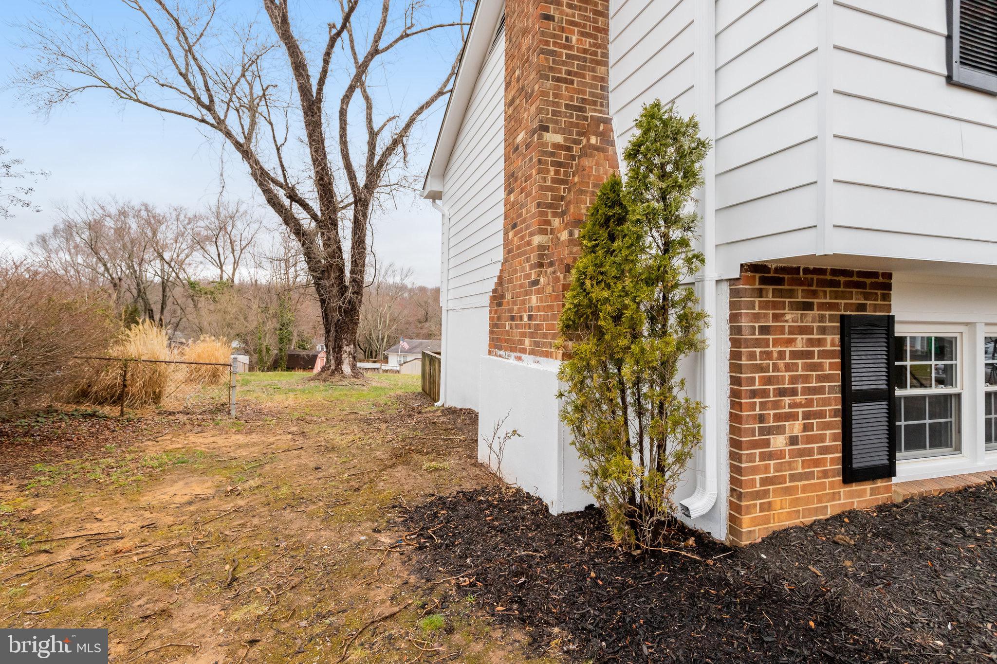 13024 Clarion Road Fort Washington, MD 20744 - Photo 54 of 58 Sideview leading to backyard