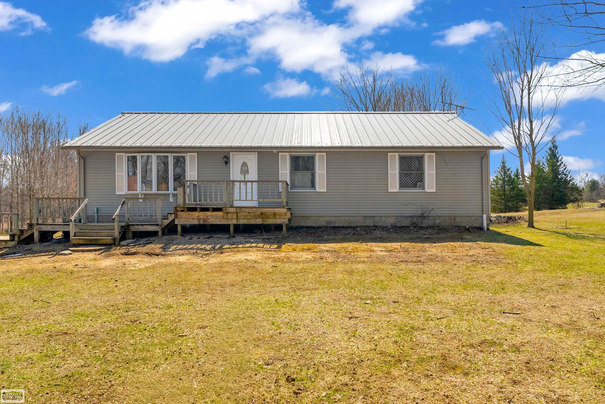 5139 Welch Road Emmett, MI 48022 - Photo 2 of 58 Gallery Image 2
