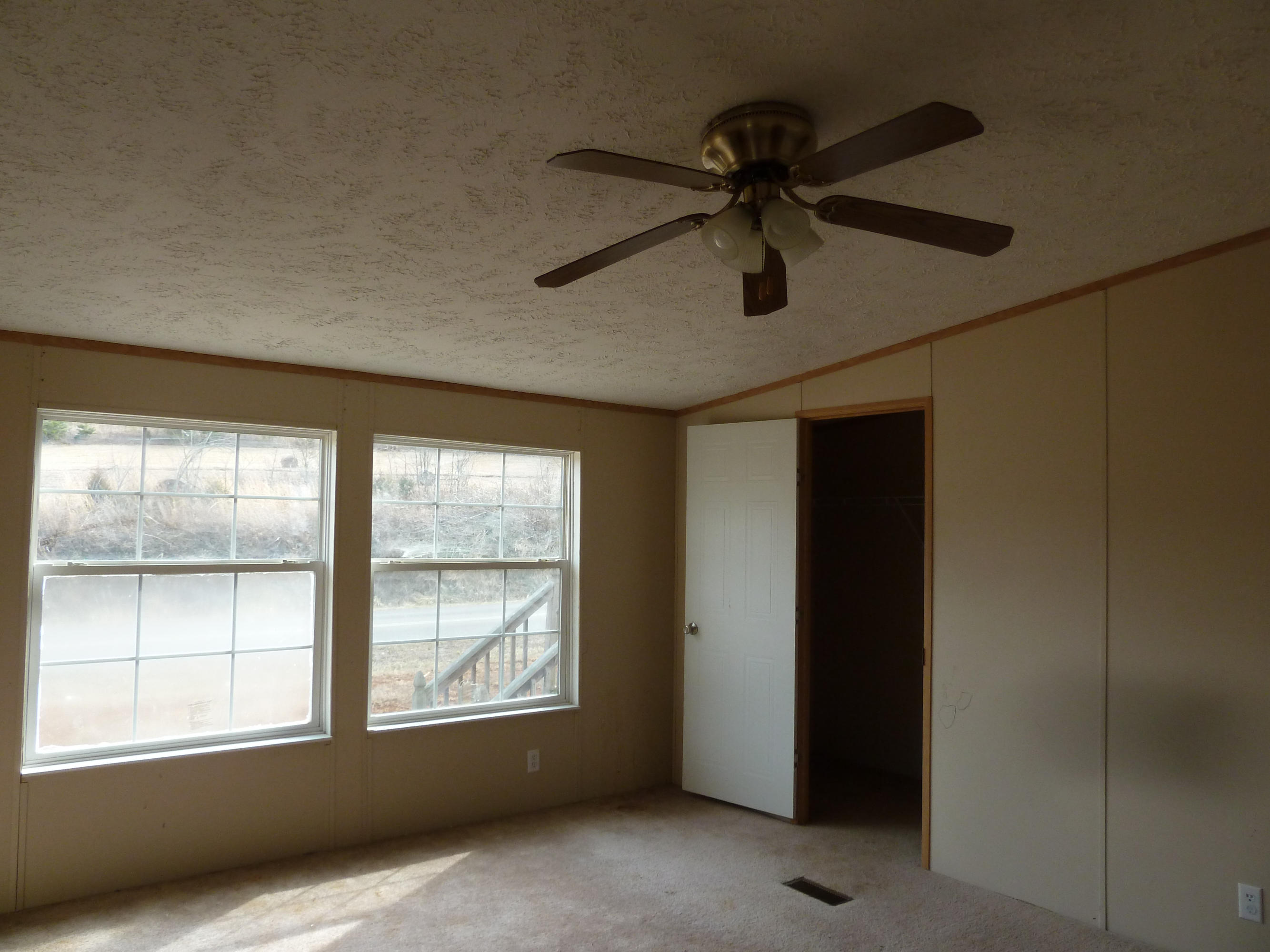 2237 Mansfield Gap Road Talbott, TN 37877 - Photo 6 of 21 P1150857