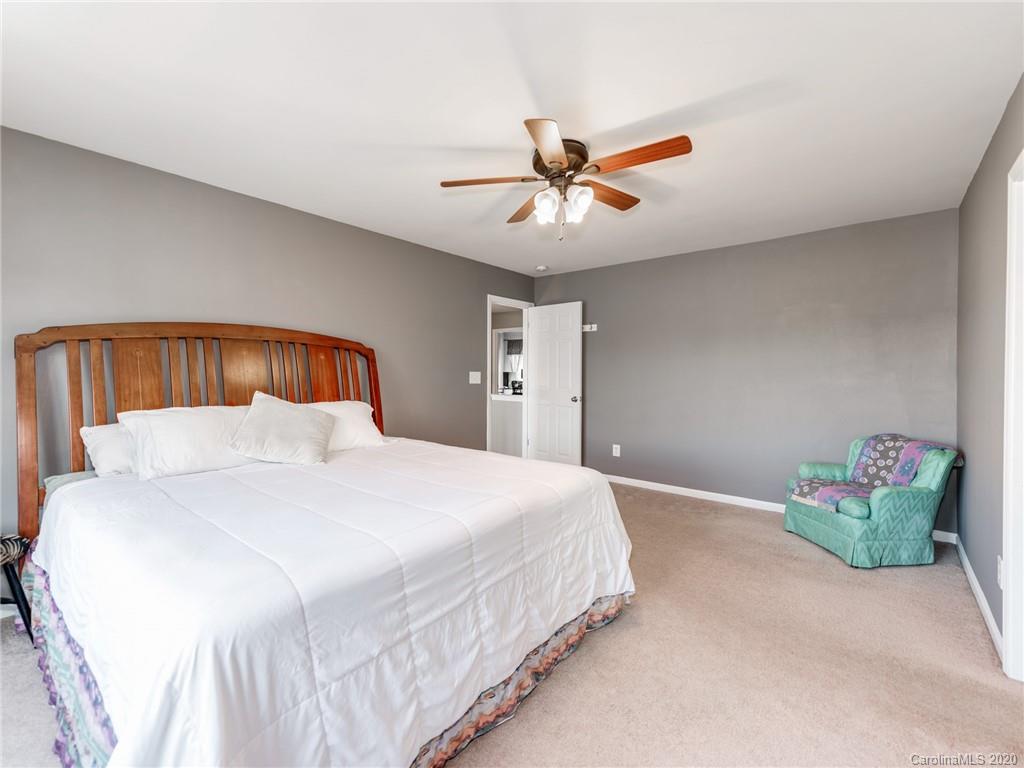 2120 Turtle Point Road Charlotte, NC 28262 - Photo 24 of 38