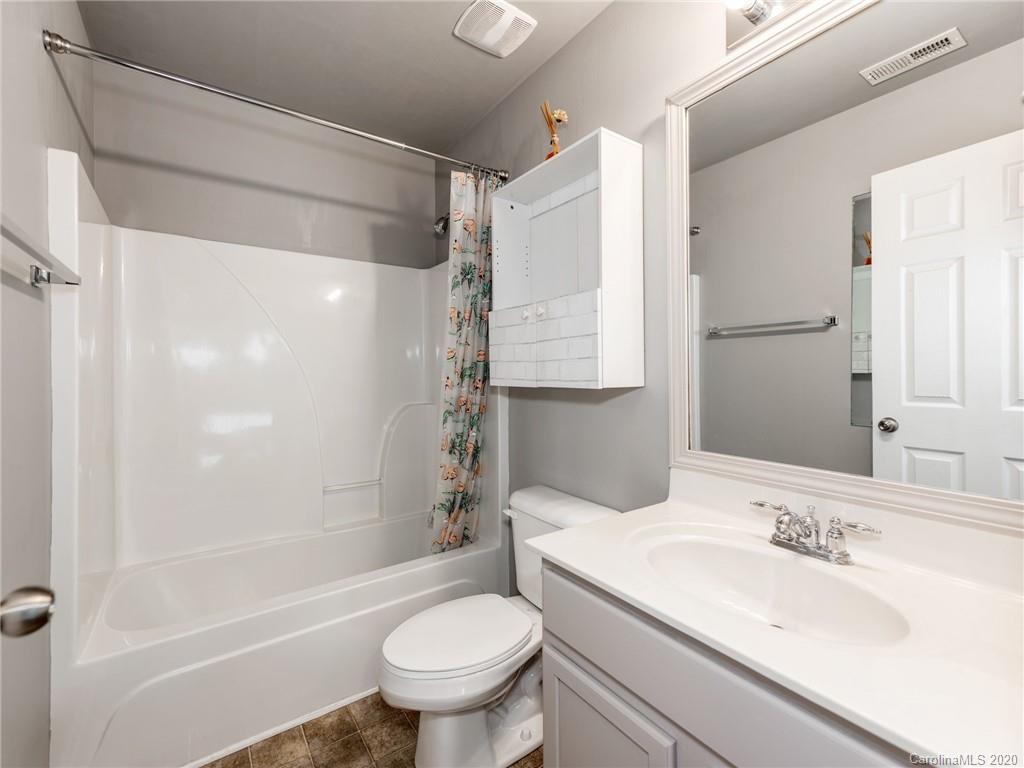 2120 Turtle Point Road Charlotte, NC 28262 - Photo 34 of 38