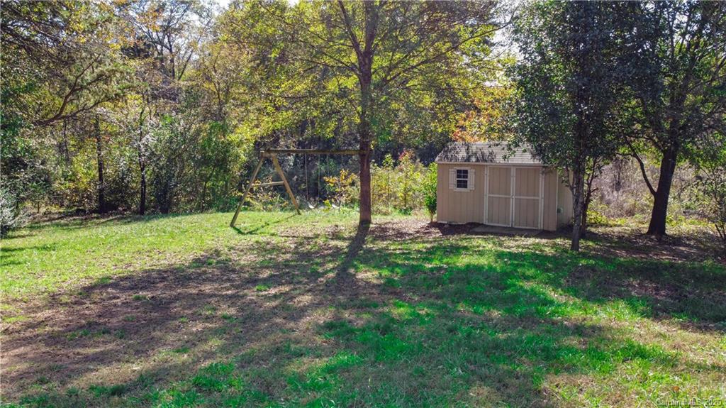 2120 Turtle Point Road Charlotte, NC 28262 - Photo 7 of 38