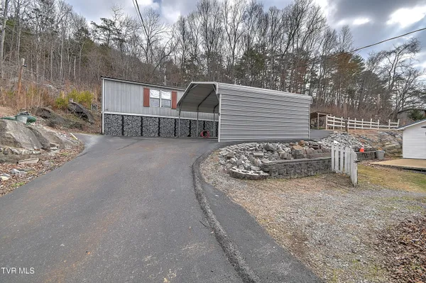 $210,000 | 8463-8473 Asheville Highway, Greeneville, TN 37743
