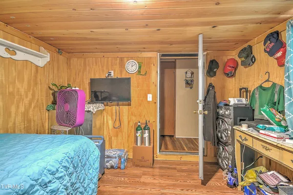 $205,000 | 8463-8473 Asheville Highway, Greeneville, TN 37743