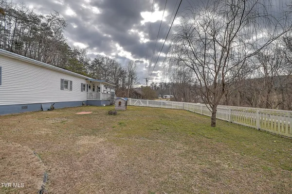 $205,000 | 8463-8473 Asheville Highway, Greeneville, TN 37743