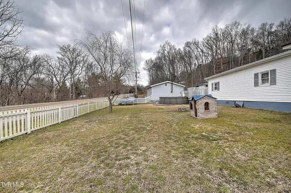 $205,000 | 8463-8473 Asheville Highway, Greeneville, TN 37743