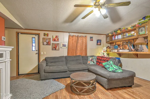 $205,000 | 8463-8473 Asheville Highway, Greeneville, TN 37743