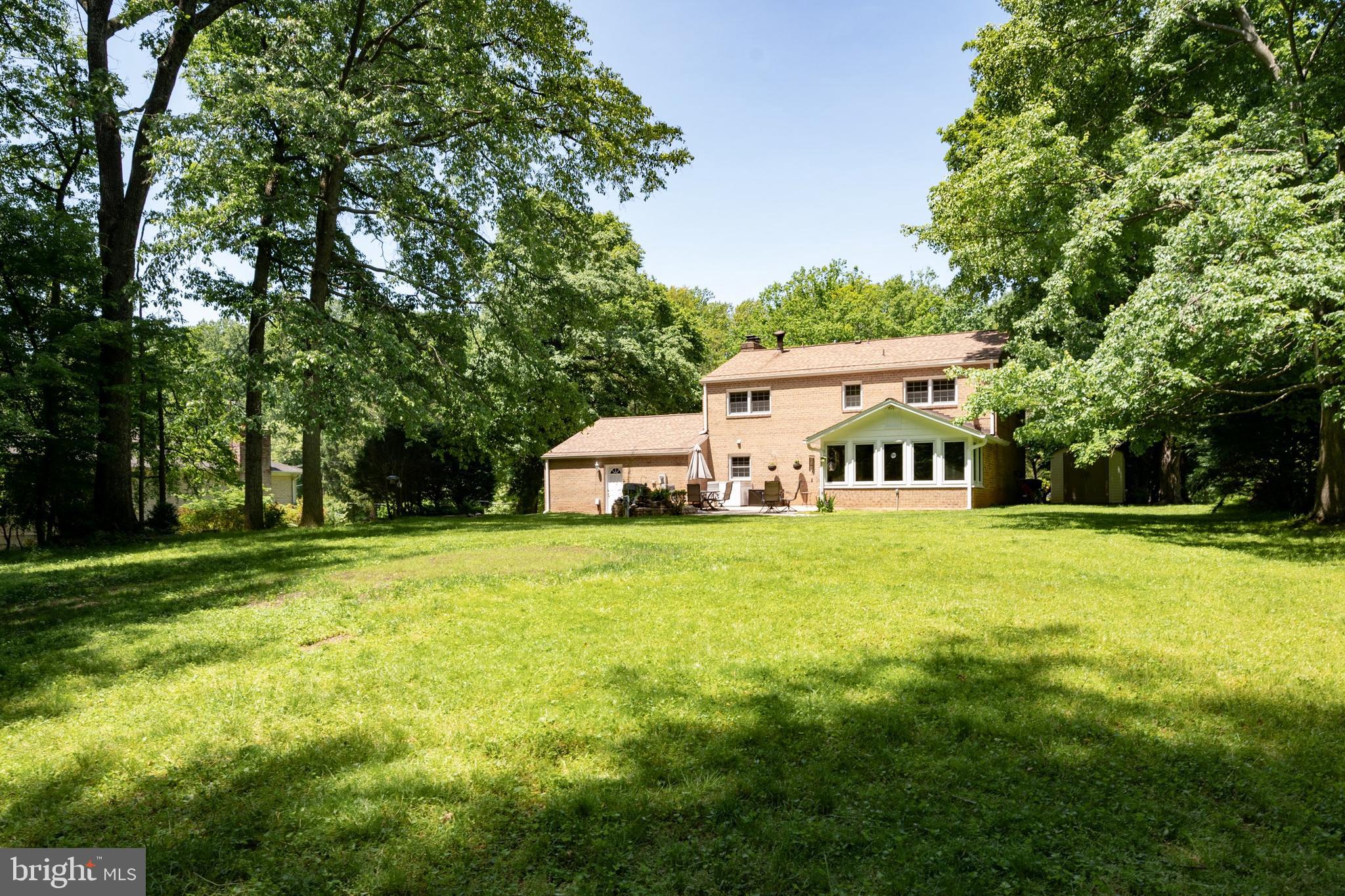 11503 Vale Road Oakton, VA 22124 - Photo 39 of 43 YARD 3