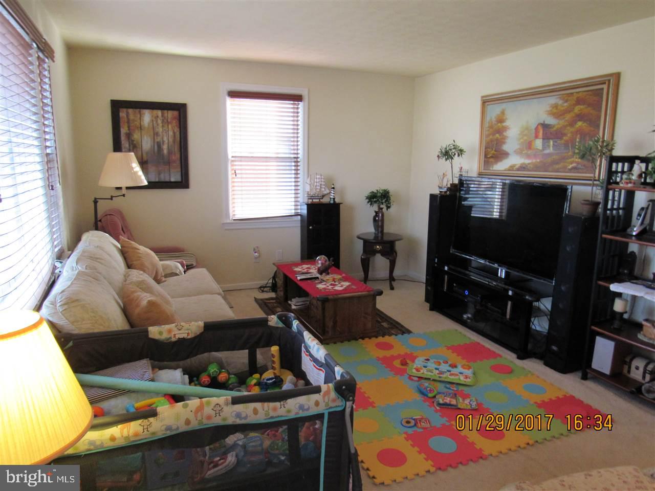 270 Edgewood Road York, PA 17402 - Photo 3 of 18 Gallery Image 3