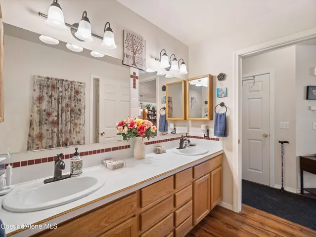 $460,000 | 26370 South Hinds Drive, St. Maries, ID 83861