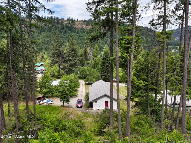 $460,000 | 26370 South Hinds Drive, St. Maries, ID 83861