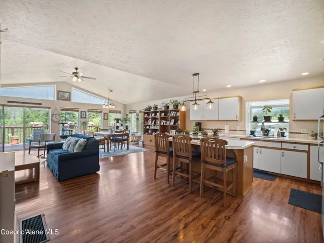 $460,000 | 26370 South Hinds Drive, St. Maries, ID 83861