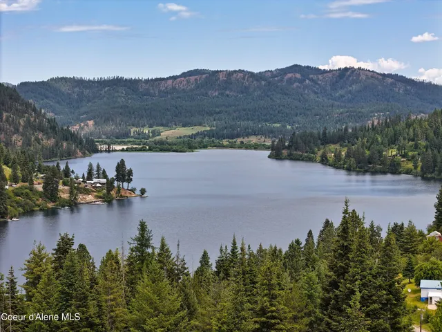 $460,000 | 26370 South Hinds Drive, St. Maries, ID 83861