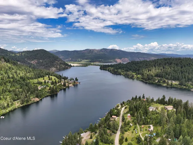 $460,000 | 26370 South Hinds Drive, St. Maries, ID 83861