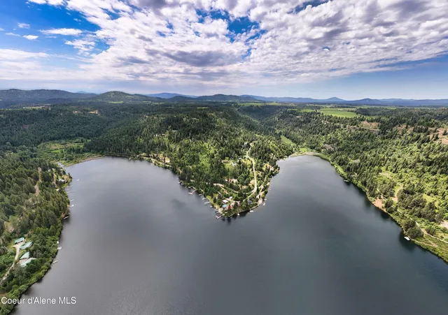 $460,000 | 26370 South Hinds Drive, St. Maries, ID 83861